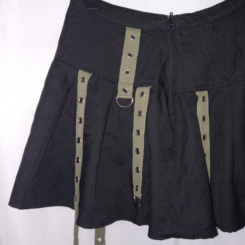 Social Collision Gothic Mini Skirt Strappy D-Ring Black Punk Grunge Alt Y2K 26" - Picture 9 of 13